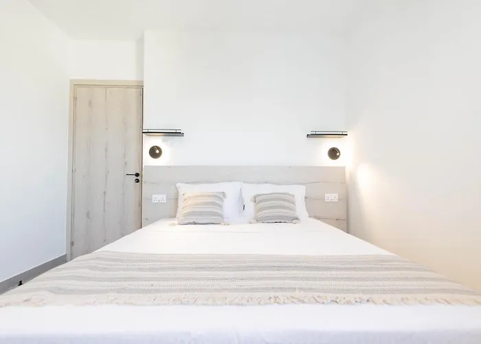 Napa Heights Apartament